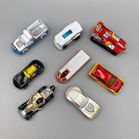 Hot Wheels Diecast Toy Cars (Lot #6) - Picture 2 of 3